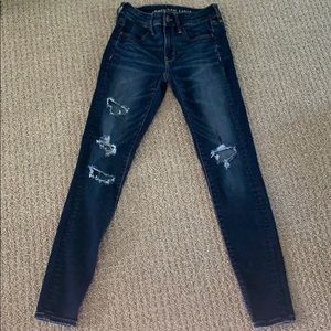 American Eagle Ripped Jeans Size 2